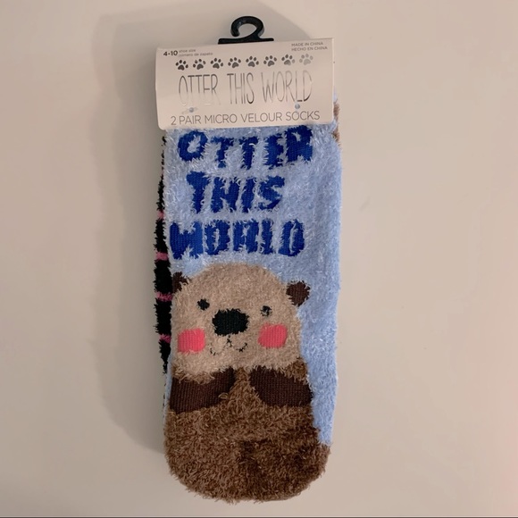 SOLD NWT Fuzzy Slipper Socks (2 pair) - Picture 1 of 3